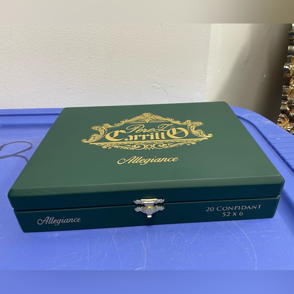 Green Perez Carrillo allegiance empty cigar box, Stash/trinket/jewelry box